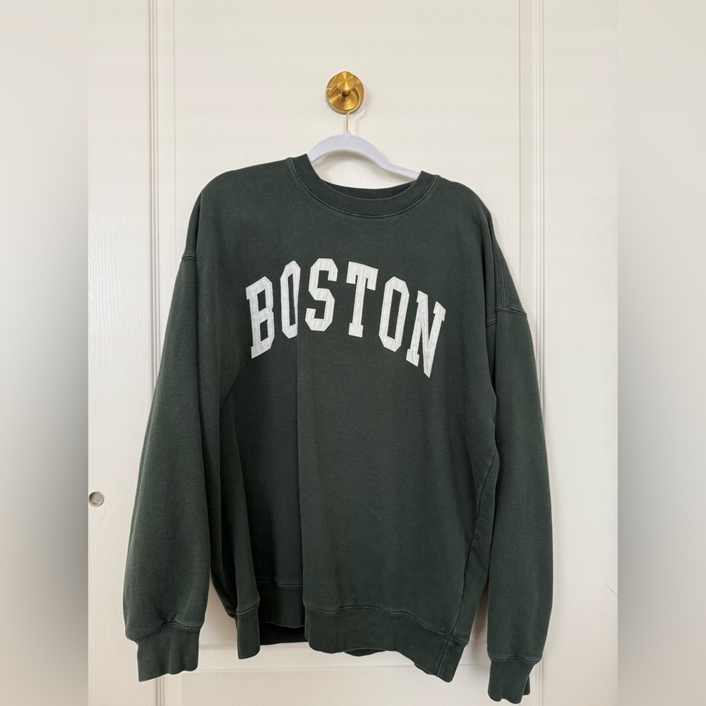 BRANDY MELVILLE Boston Green Sweatshirt